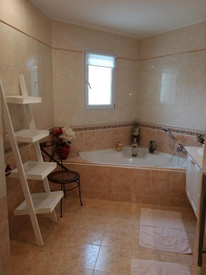 Au Doux Repos Bed & Breakfast Lucbardez-et-Bargues Exterior foto