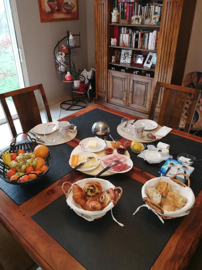 Au Doux Repos Bed & Breakfast Lucbardez-et-Bargues Exterior foto